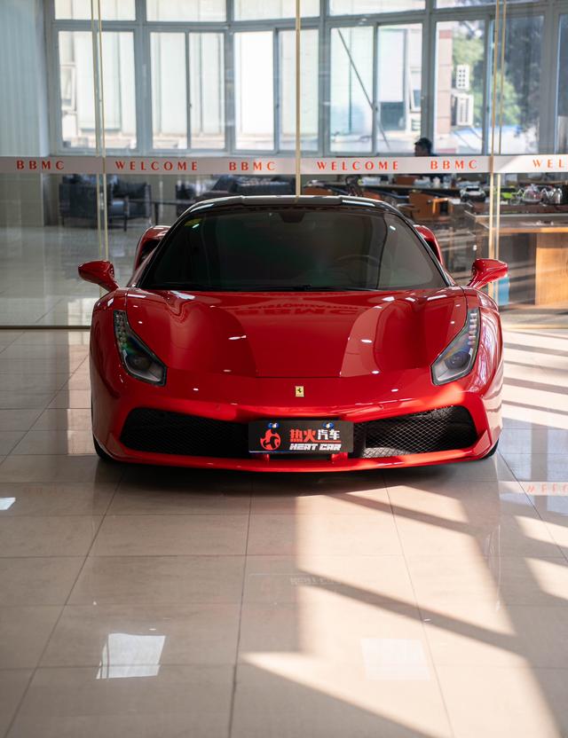 Ferrari 488