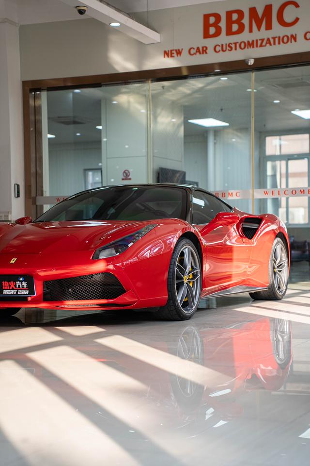 Ferrari 488