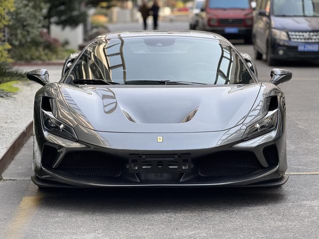 Ferrari F8