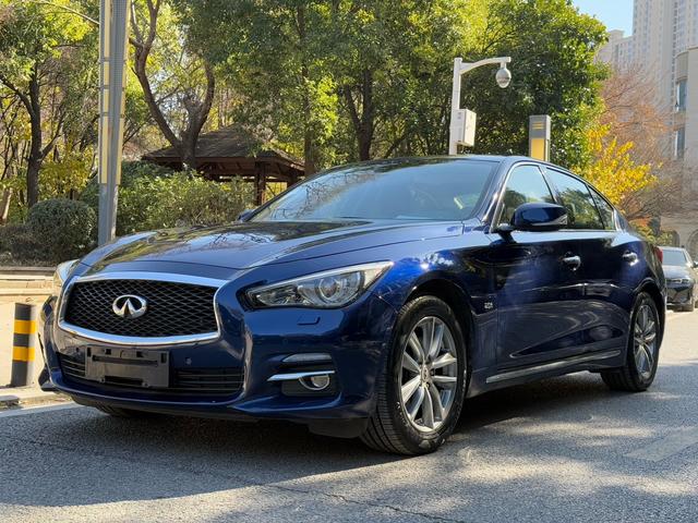 Infiniti Q50L