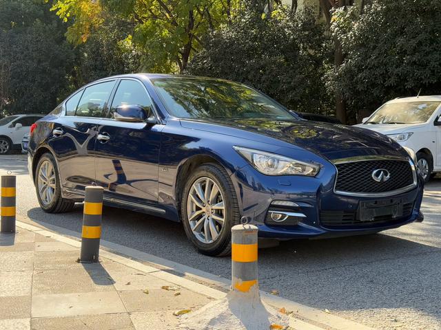 Infiniti Q50L