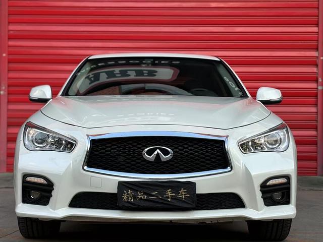 Infiniti Q50L