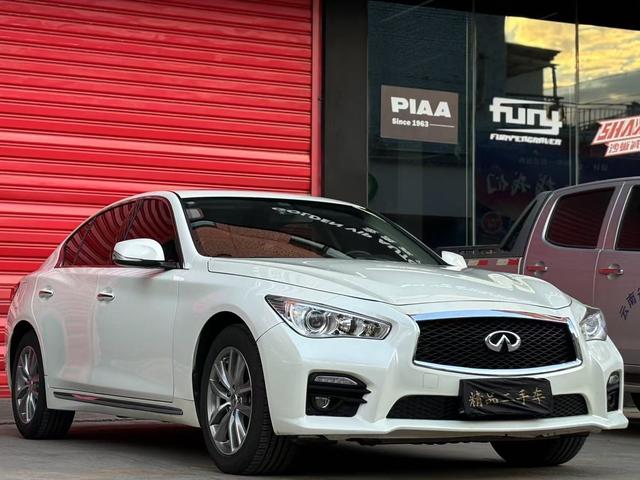 Infiniti Q50L