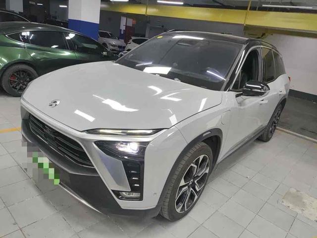 NIO ES8