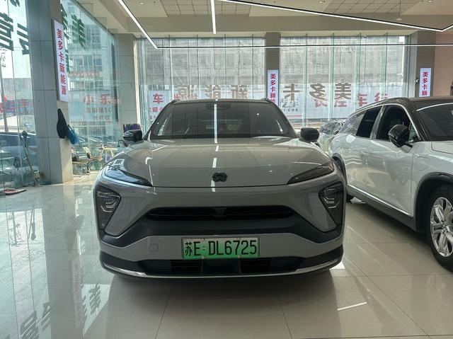 NIO ES6