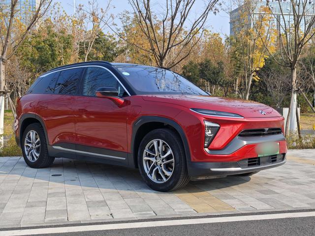 NIO ES6