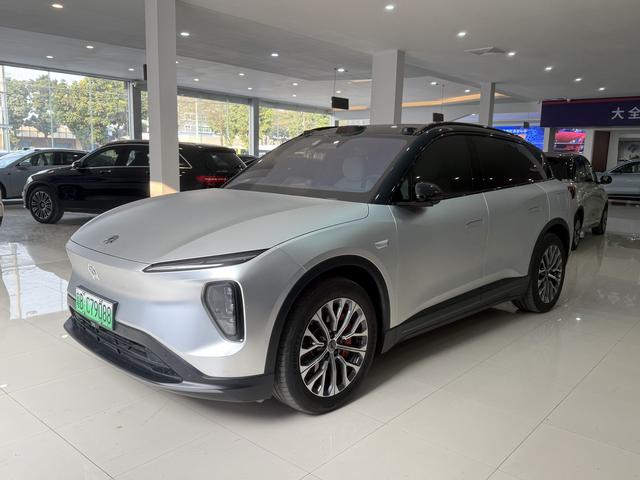 NIO ES6