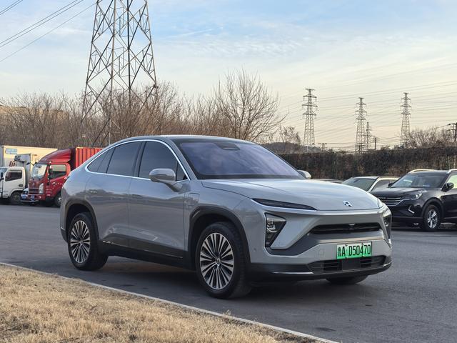 NIO EC6