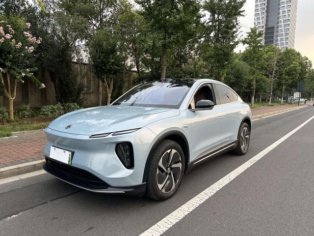 NIO EC6