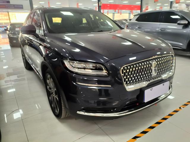 Lincoln Navigator