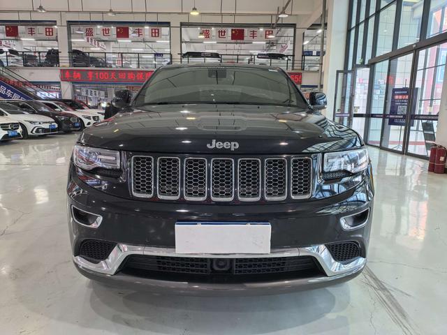 Jeep Grand Cherokee (imported)