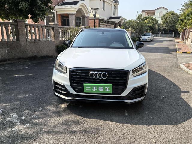 Audi Q2L