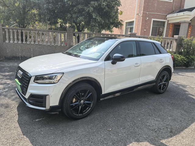 Audi Q2L