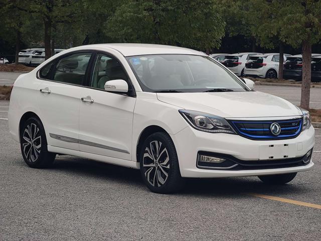 Dongfeng Fengshen E70