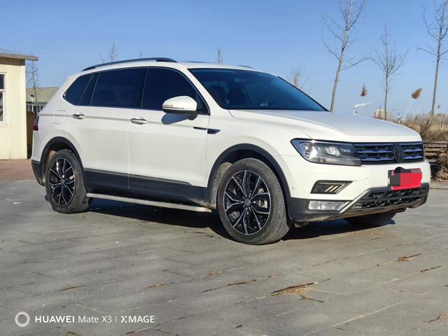 Volkswagen Tiguan L