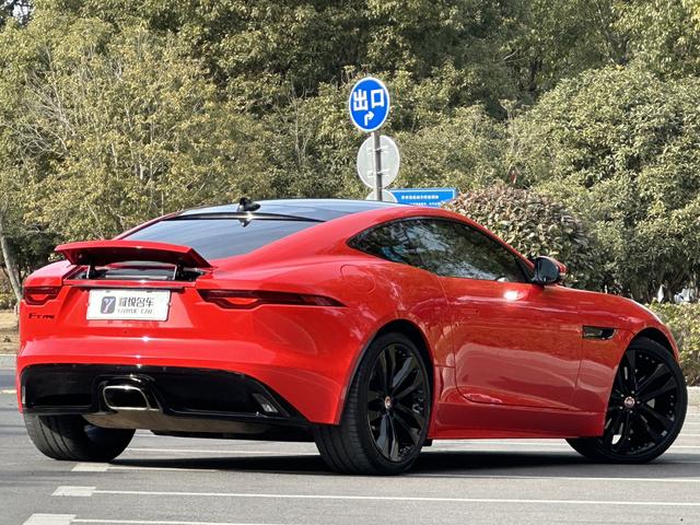 Jaguar F-TYPE