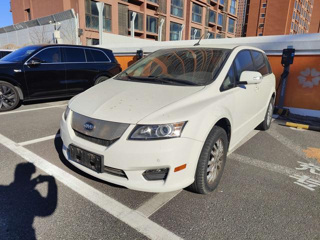 BYD e6