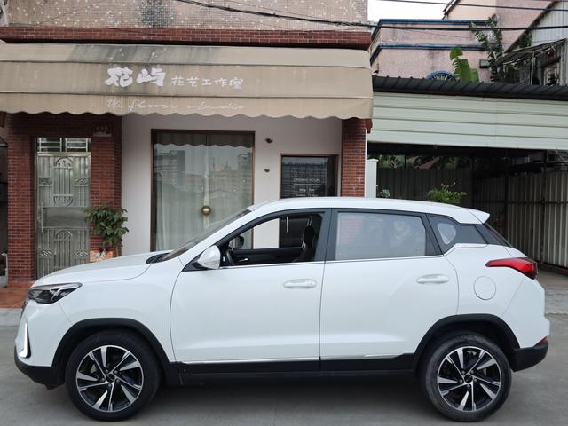 BAIC Beijing X3