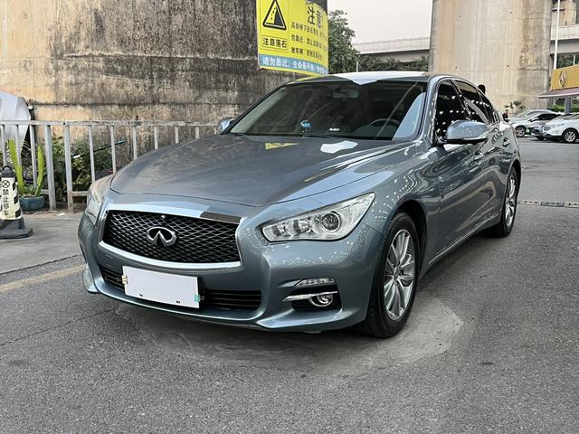 Infiniti Q50L