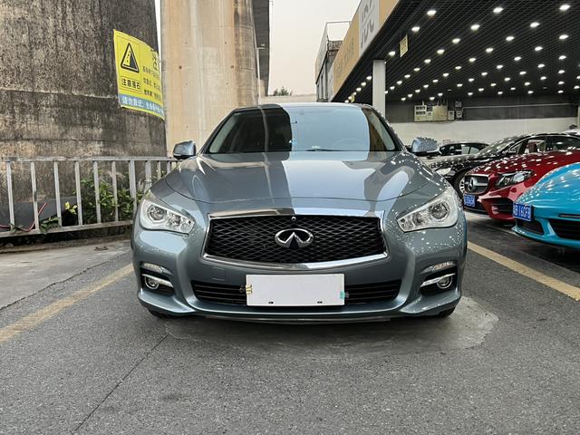 Infiniti Q50L