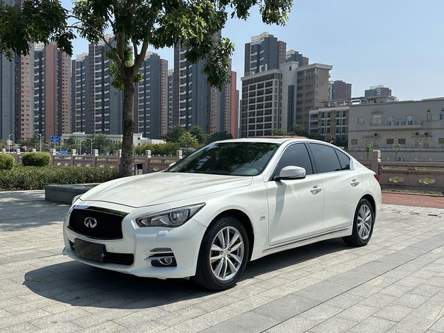 Infiniti Q50L