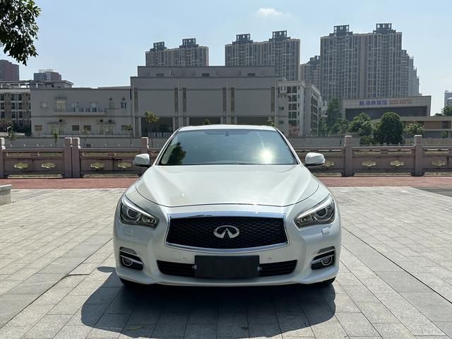 Infiniti Q50L