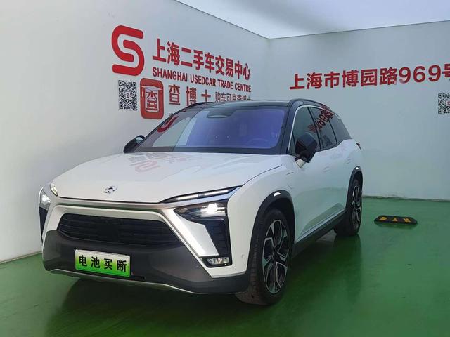 NIO ES8