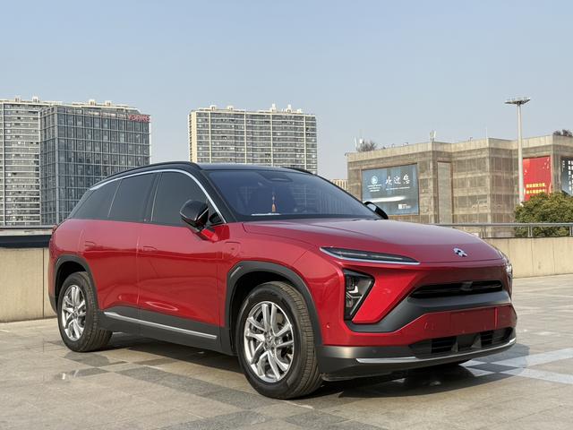 NIO ES6