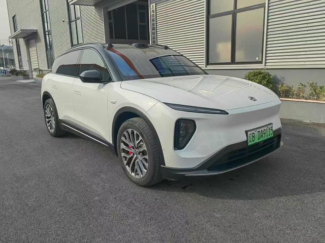 NIO ES6