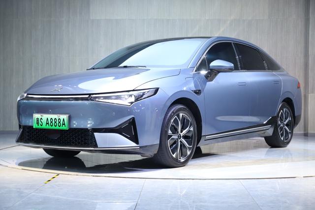 Xpeng P5