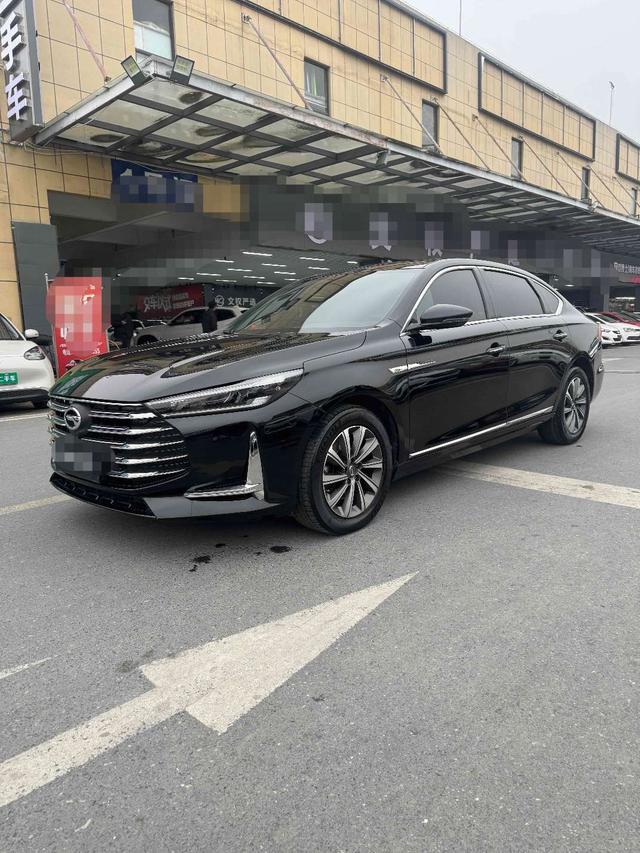 GAC Trumpchi GA8