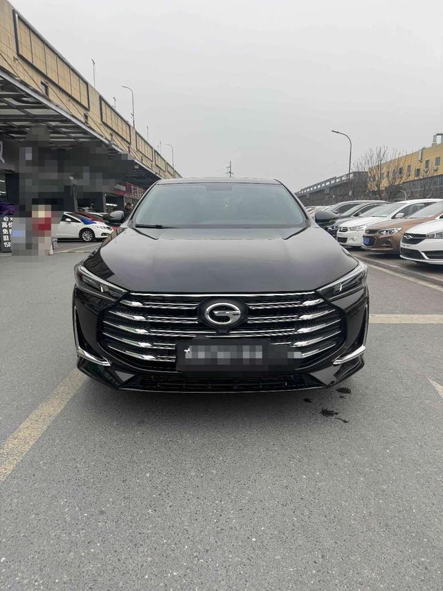 GAC Trumpchi GA8