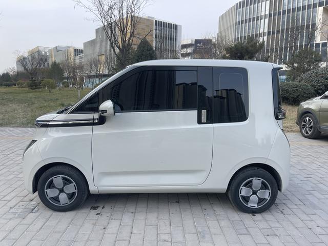 Wuling Air ev clear sky