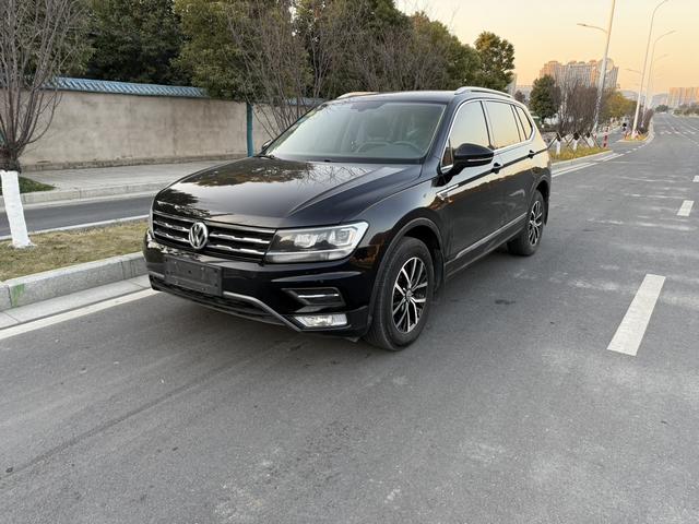 Volkswagen Tiguan L