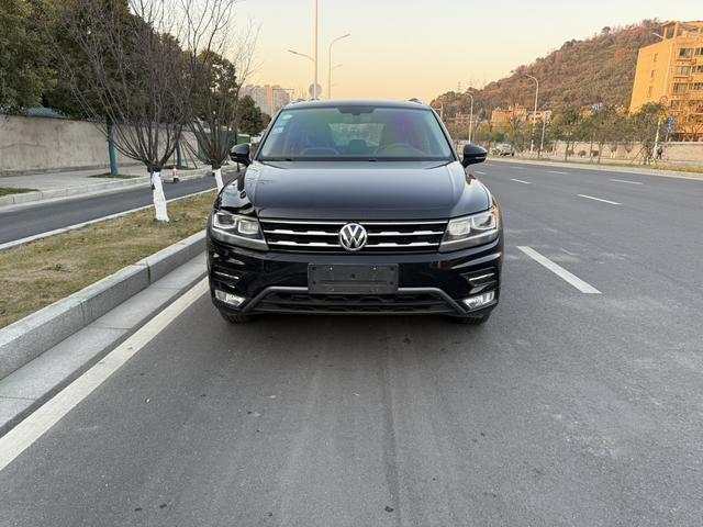 Volkswagen Tiguan L