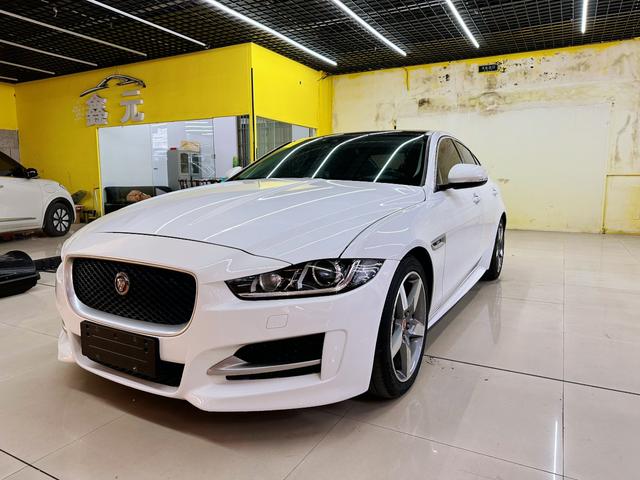 Jaguar XE