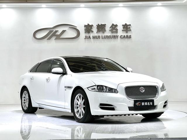 Jaguar XJ