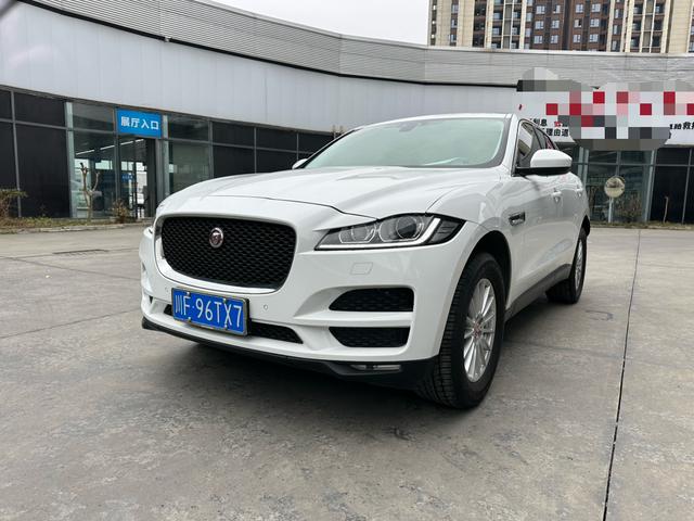 Jaguar F-PACE