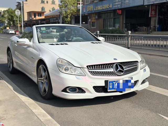 Mercedes-Benz SL Class