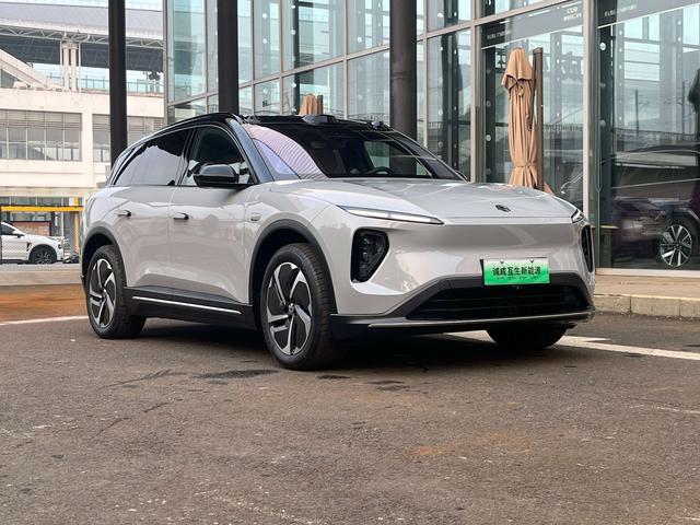 NIO ES6