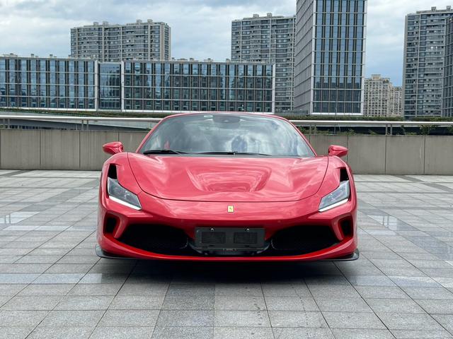 Ferrari F8