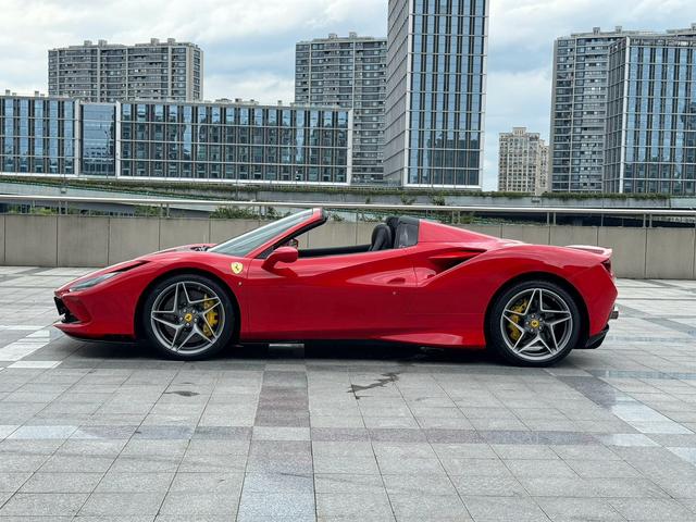 Ferrari F8