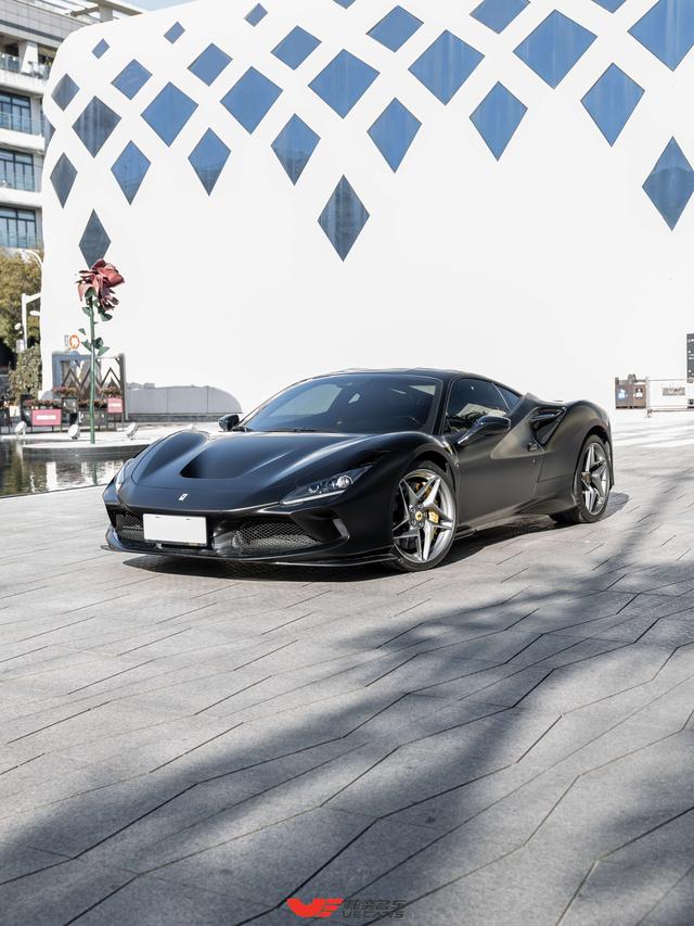 Ferrari F8