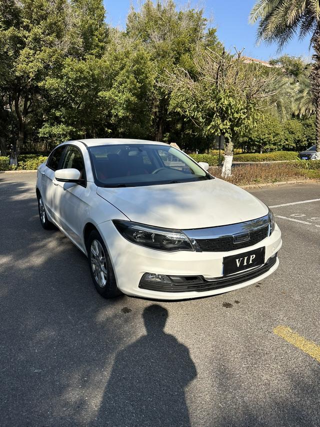 Qoros 3