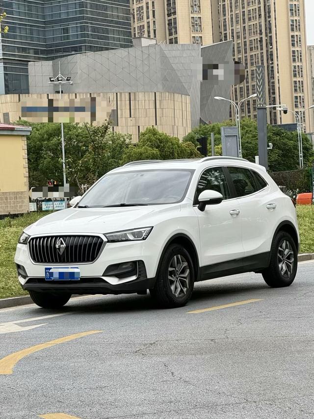 Borgward BX5