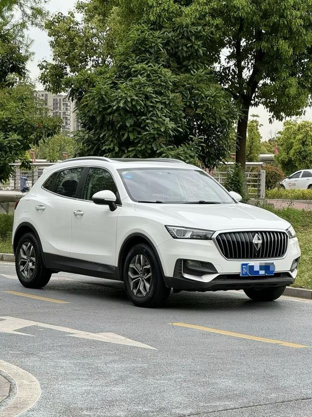 Borgward BX5