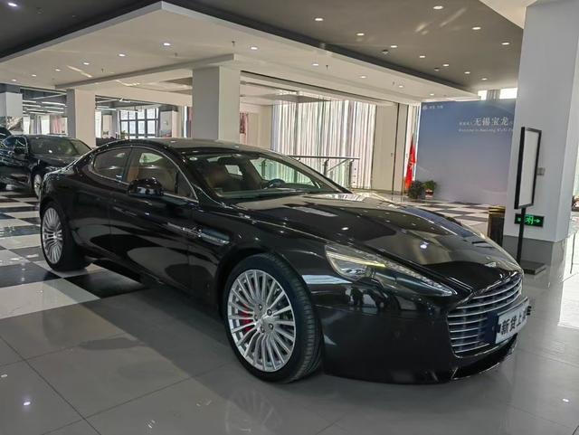 Aston Martin Rapide