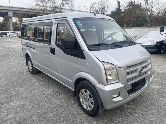 Dongfeng Xiaokang C37