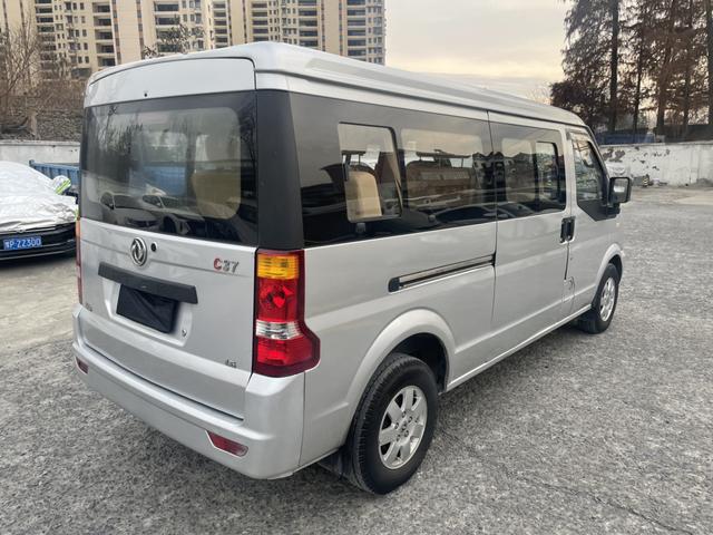 Dongfeng Xiaokang C37