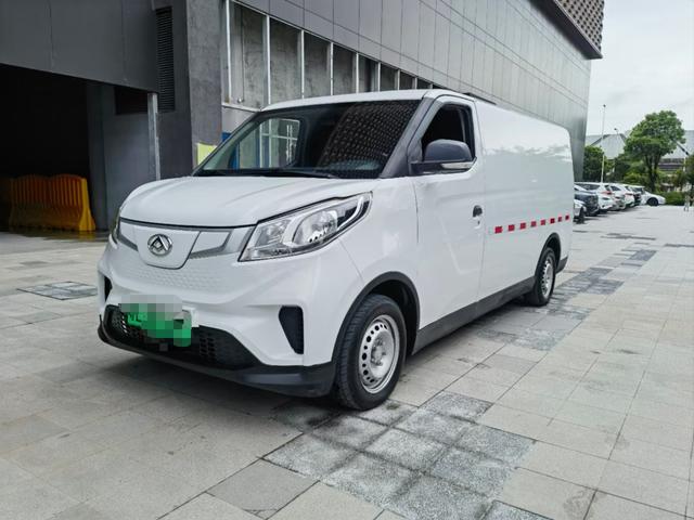 Maxus EV30